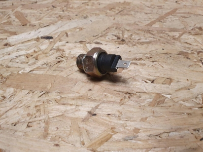 Olietrykskontakt (510621)