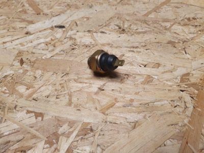 Olietrykskontakt (4459908)