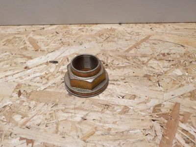 Møtrik til drivaksel (1328030080)