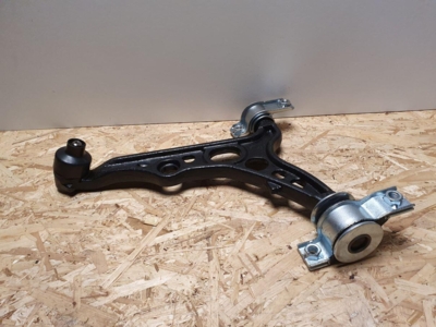 Bærearm V F (7777239)