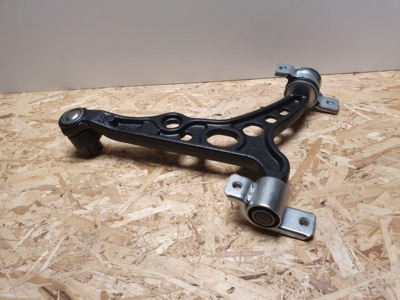 Bærearm V F (7777239)