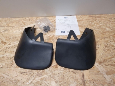 Stænkklapper B (5900468) (Alfa Romeo 145)