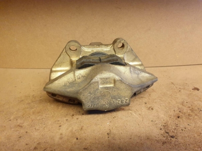 Bremsekaliber F (abbk220) (Mercedes) (renoveret)